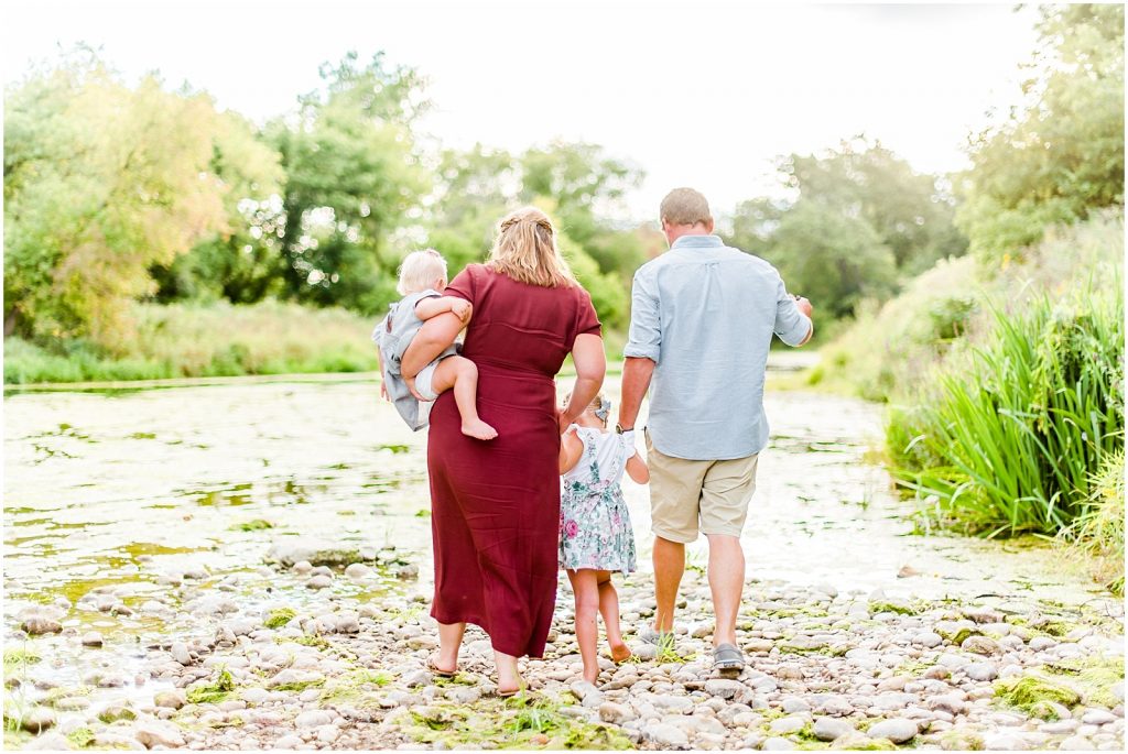 grand river bank brant conservation brantford family session walking