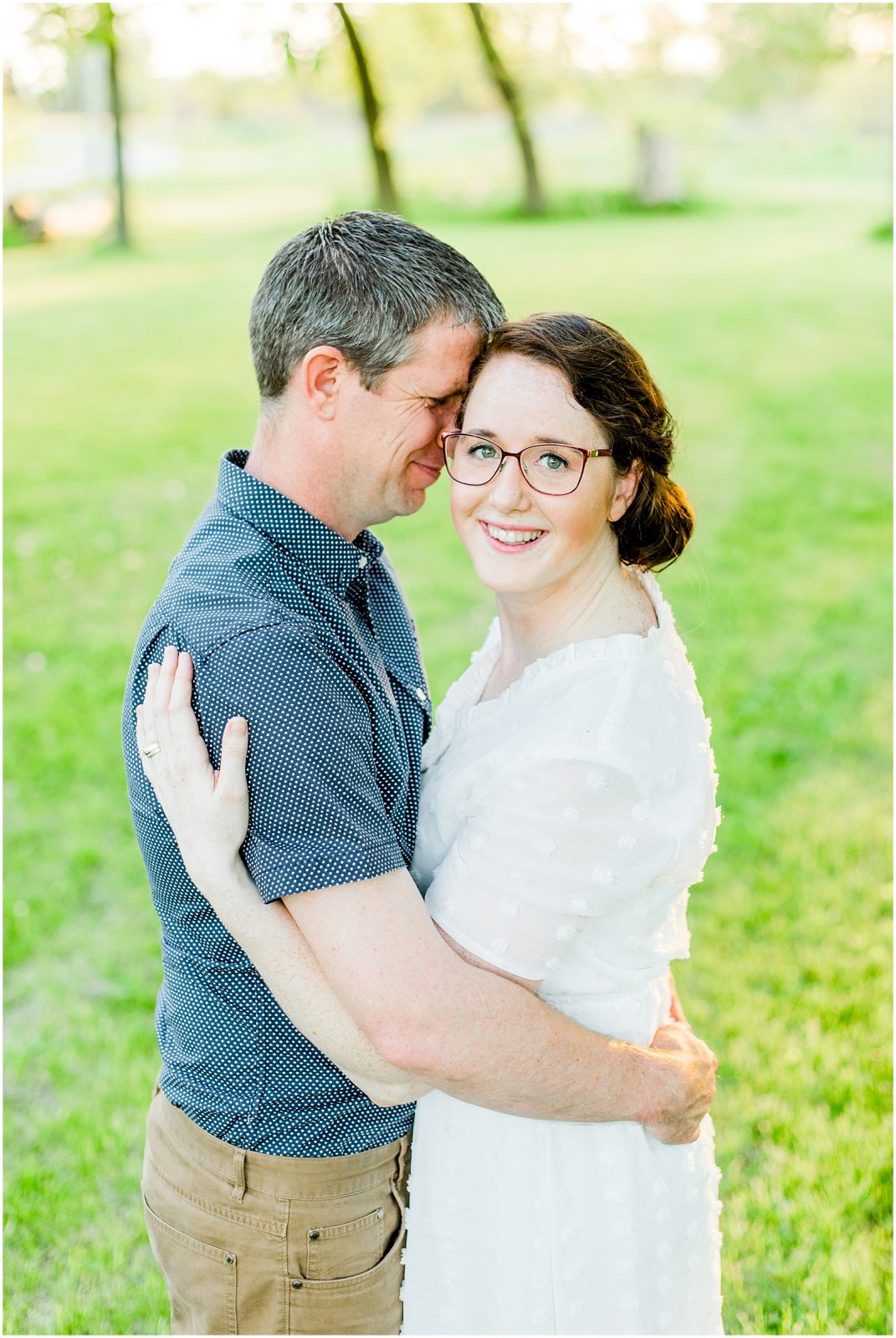 Delhi Countryside Couple Session Hugging in the Trees