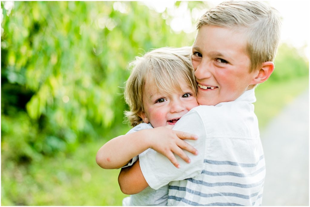 waterford trails family session brothers hugging and laughing