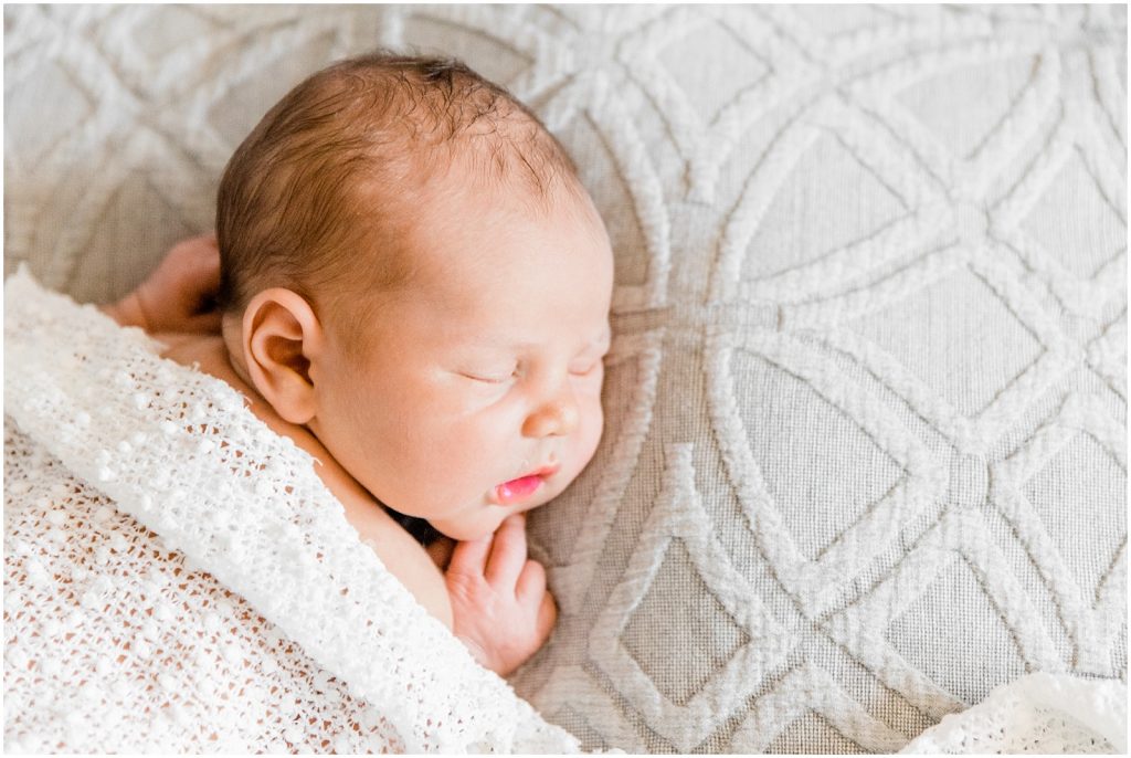 ancaster hamilton lifestyle newborn session baby on bed